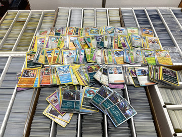 1000 Pokemon card job lot bulk collection includes Holo/Rev Holo 3 ULTRA/V