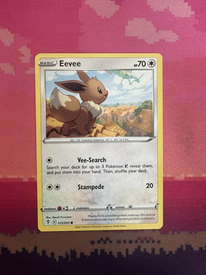 Pokemon Card Eevee Evolving Skies Common 125/203 Near Mint
