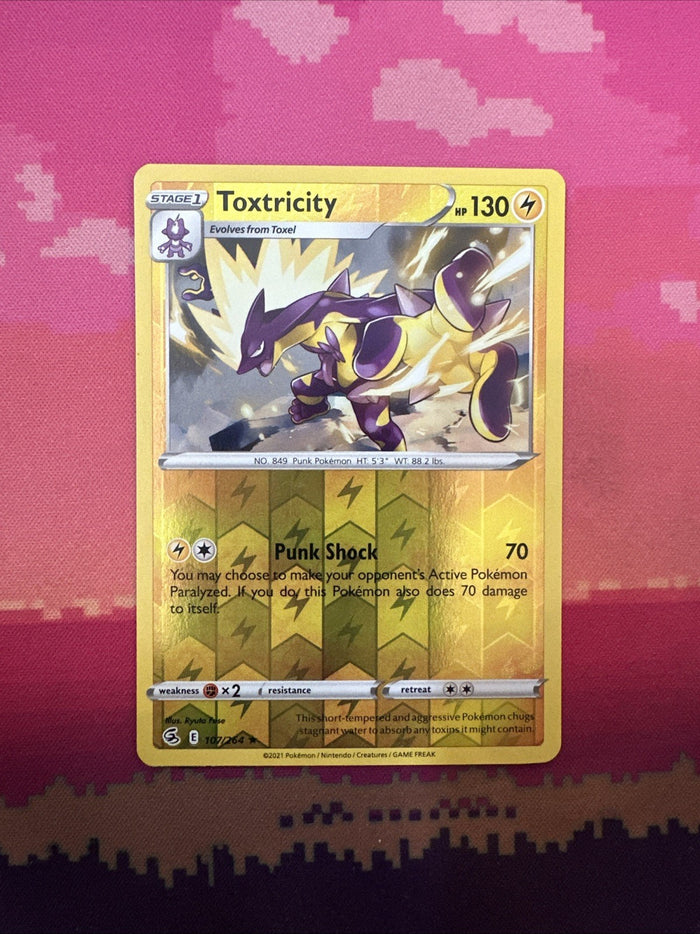 Pokemon Card Toxtricity Fusion Strike Reverse Holo Rare 107/264 Near Mint