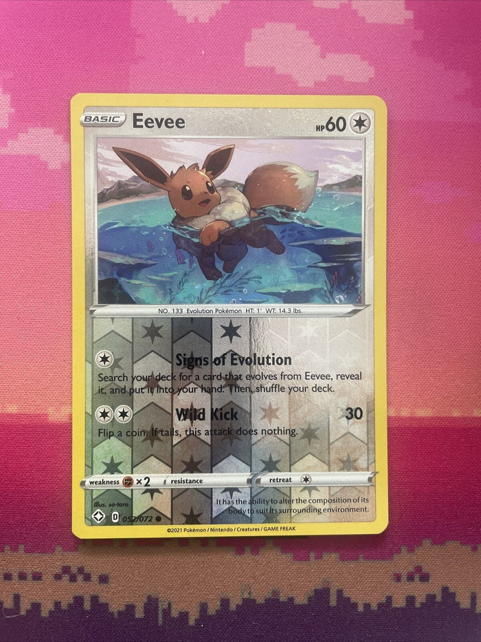 Pokemon Card Eevee Shining Fates Reverse Holo 052/072 Near Mint