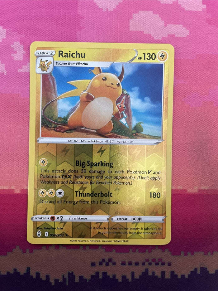Pokemon Card Raichu Evolving Skies Reverse Holo Rare 050/203 Near Mint