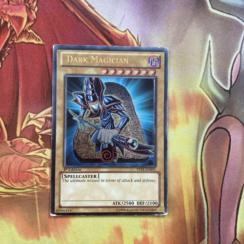 YSYR-EN001 Yugioh Dark Magician Ultimate Rare 1st Ed played condition