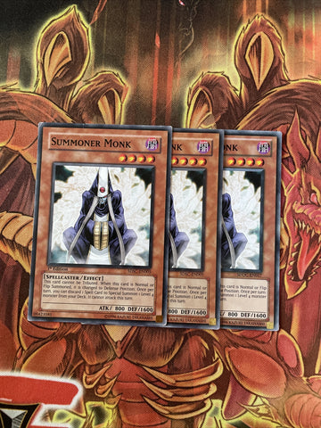 SDSC-EN005 Yugioh Summoner Monk x3 Playset