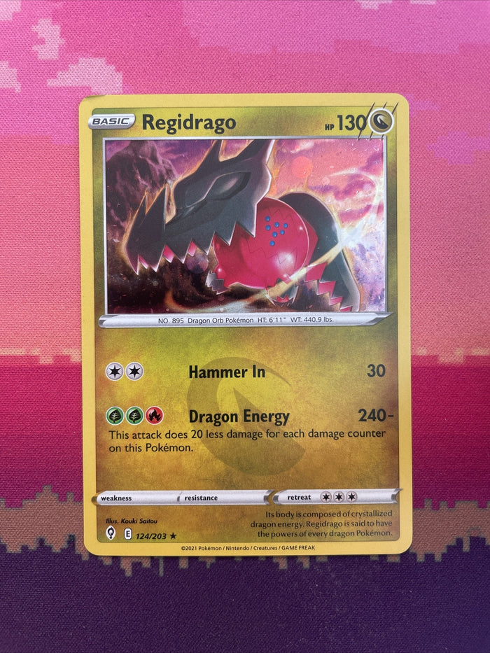 Pokemon Card Regidrago Evolving Skies Cosmo Holo Rare 124/203 Near Mint
