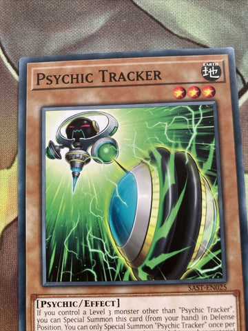 SAST-EN025 Psychic Tracker | Common | 1st Edition | Savage Strike | YuGiOh TCG (back)
