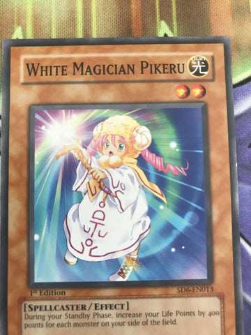 SD6-EN013 White Magician Pikeru - Common Unlimited New Spellcaster Yugioh (back)