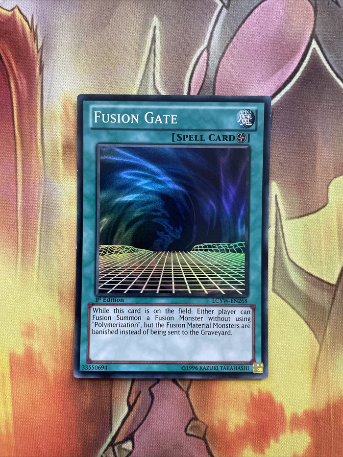 LCYW-EN268 Fusion Gate Super Rare LP 1st Edition YuGiOh!