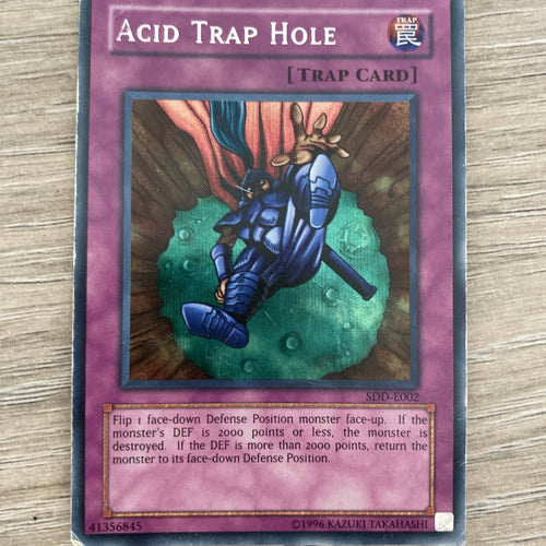 SDD-E002 Acid Trap Hole - PLAYED Yugioh Card played