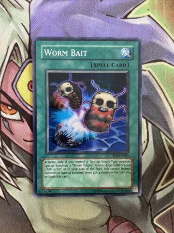 TF04-EN002 Worm Bait Super Rare Unlimited Edition NM Yugioh Card