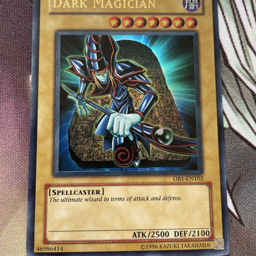 DB1-EN102 Yu-Gi-Oh! TCG Dark Magician Ultra Rare NM Yugioh Card