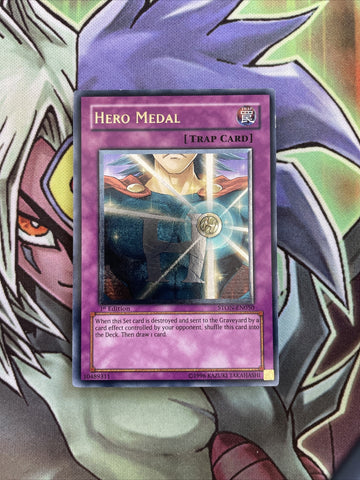 STON-EN050 Hero Medal Ultimate Rare 1st Edition NM Yugioh Card