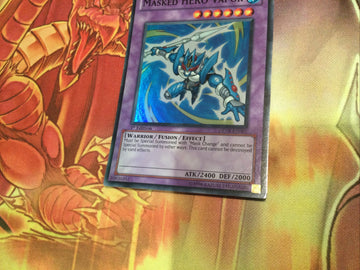 GENF-EN095 Masked HERO Vapor SUPER RARE 1st YUGIOH (back)