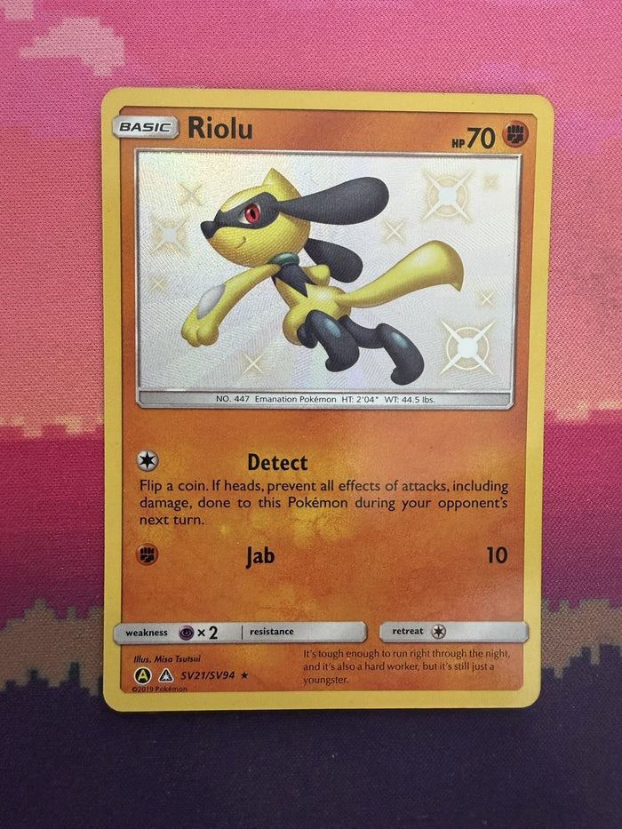 Pokemon Card Riolu Hidden Fates Shiny SV21/SV94 Near Mint