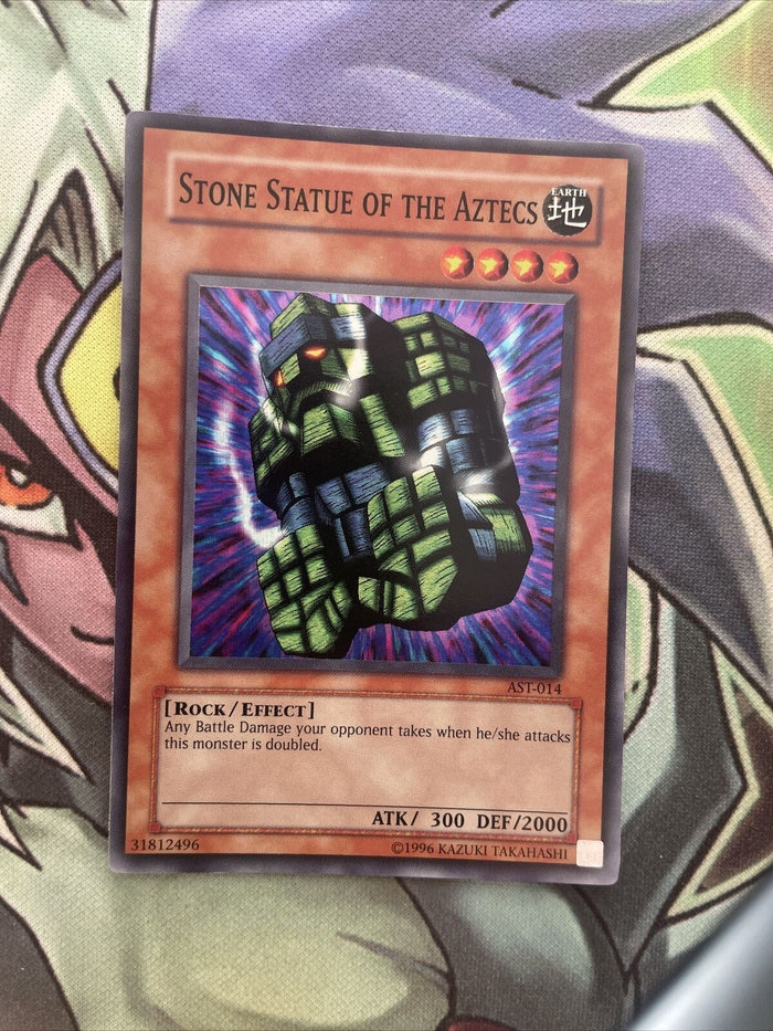 AST-014 Stone Statue Of The Aztecs Super Rare Unlimited Edition NM Yugioh Card
