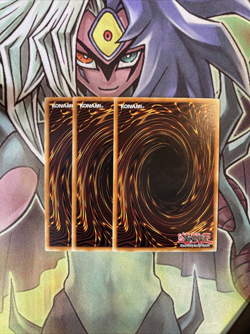 SD6-EN003 x3 Dark Magician Common Excellent Condition Yugioh (back)