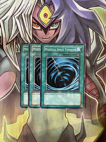 SD3-EN015 x3 Mystical Space Typhoon Common Excellent Condition Yugioh