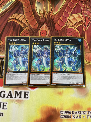 PGLD-EN026 TRI-EDGE LEVIA YUGIOH CARDS X3