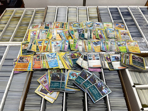 1000 Pokemon card job lot bulk collection includes Holo/Rev Holo 3 ULTRA/V