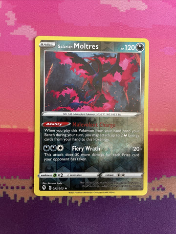 Pokemon Card Galarian Moltres Evolving Skies Reverse Holo Rare 093/203 NM