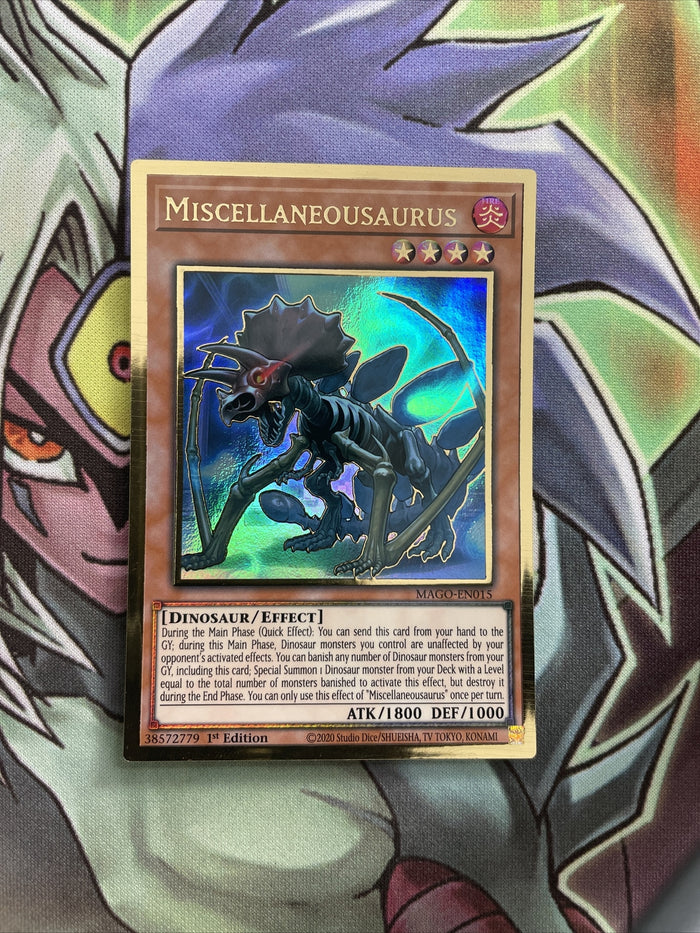 MAGO-EN015 Miscellaneousaurus Premium Gold 1st Edition NM Yugioh Card