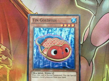 SP14-EN017 Tin Goldfish - Starfoil Rare NM Yugioh Star Pack 2014 2B3 (back)