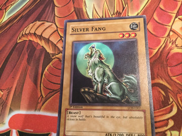 LOB-E007 SILVER FANG 1st EDITION ENGLISH Yugioh! CARD (back)
