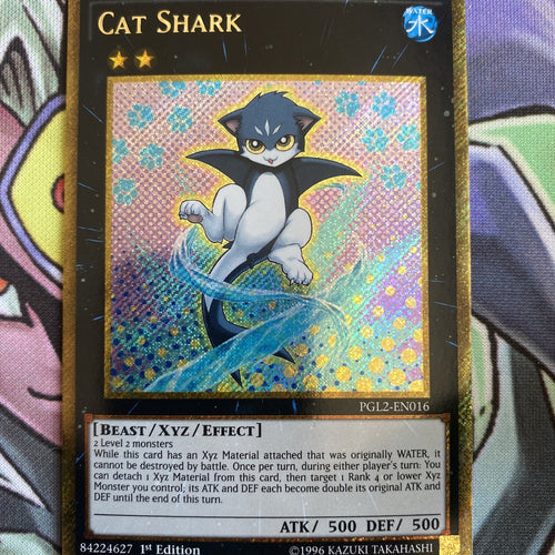 PGL2-EN016 Cat Shark Gold Secret 1st Edition NM Yugioh Card