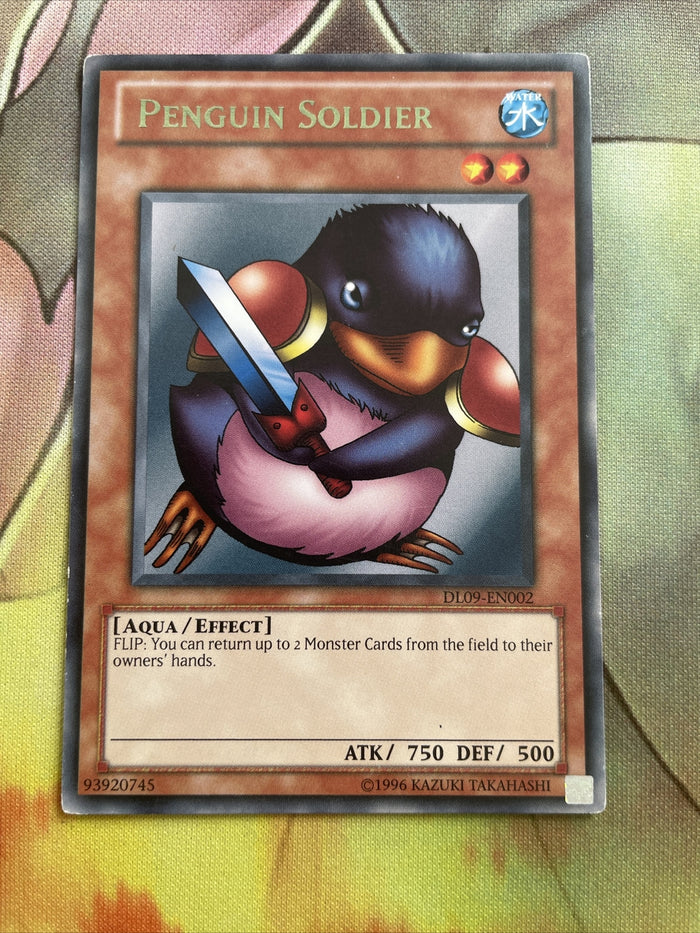 DL09-EN002 Yugioh Penguin Soldier Rare GREEN NM Condition