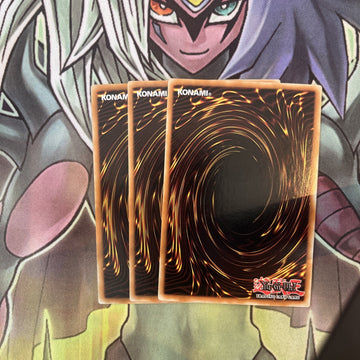 DB2-EN040 x3 Dragon Piper Common Excellent Condition Yugioh (back)
