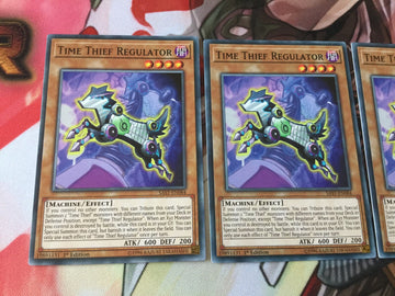 SAST-EN084 3 X TIME THIEF REGULATOR SAVAGE STRIKE 1ST E Yugioh (back)