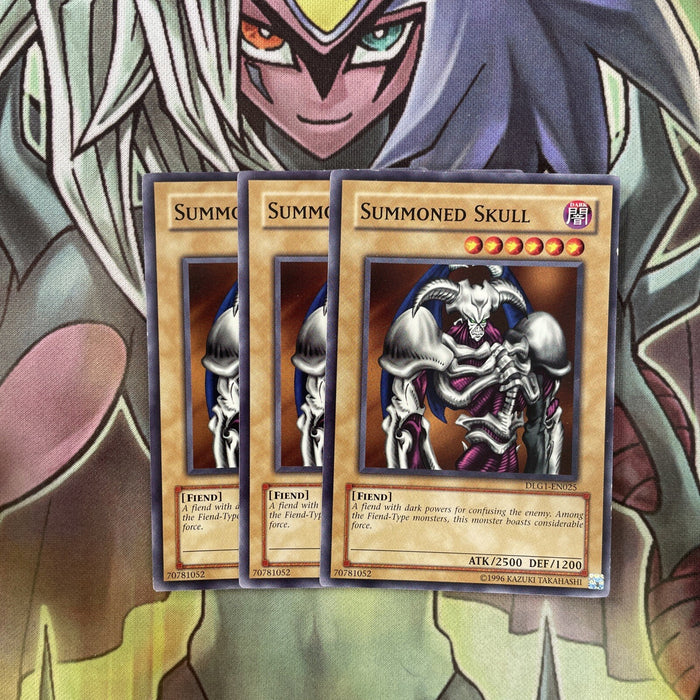 DLG1-EN025 x3 Summoned Skull Common Excellent Condition Yugioh