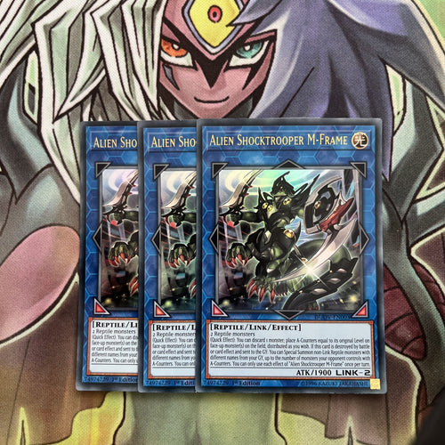 DUOV-EN003 x3 Alien Shocktrooper M-Frame Ultra Rare Excellent Condition Yugioh