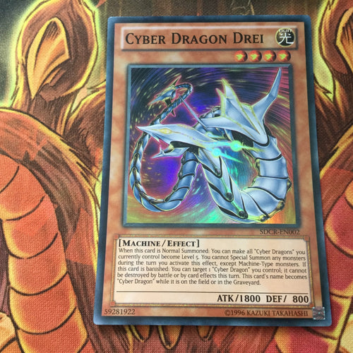 SDCR-EN002 -Cyber Dragon Drei Super Rare - UNL Edition Yugioh