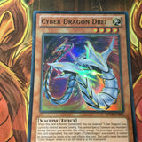 SDCR-EN002 -Cyber Dragon Drei Super Rare - UNL Edition Yugioh