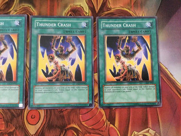 IOC-043 / DR2-EN043 Yugioh 3x Thunder Crash (Mixed) (back)