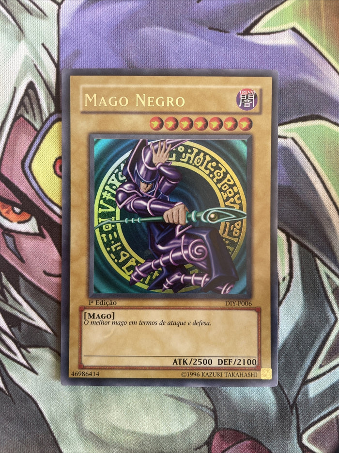 DIY-P006 Dark Magician Ultra Rare Portugese 1st Edition NM Yugioh Card