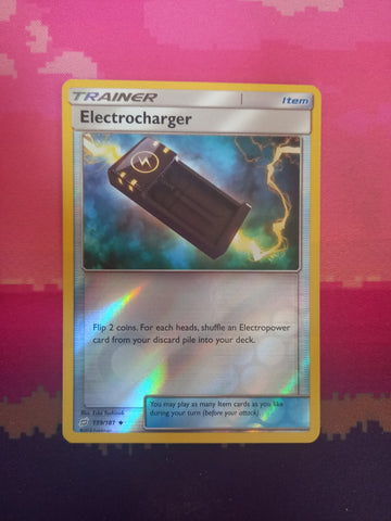 Pokemon card Electrocharger 139/181 Reverse Holo Team Up Near Mint