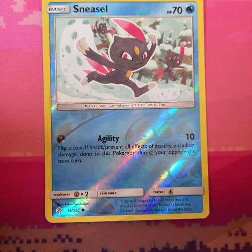 Pokemon Card Sneasel Cosmic Eclipse Reverse Holo 43/236 Near Mint