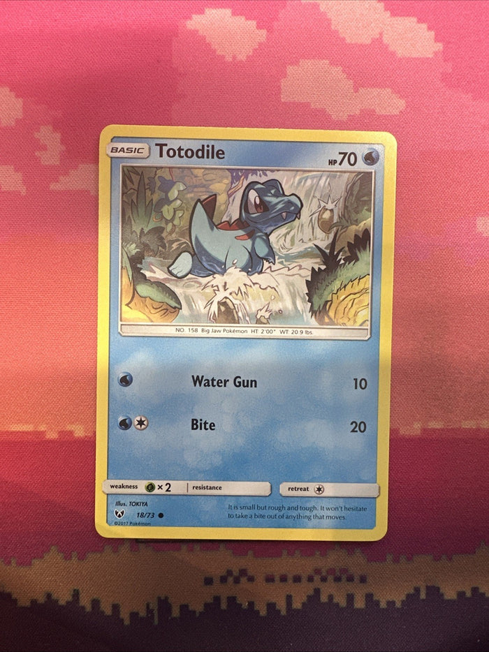 Pokemon Card Totodile Shining Legends Common 18/73 Near Mint