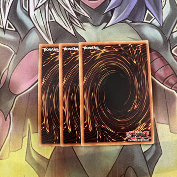 AC18-EN002 x3 Box of Friends Super Rare Excellent Condition Yugioh (back)