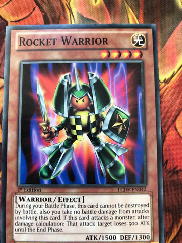 LCJW-EN042 YUGIOH CARD ROCKET WARRIOR 1ST EDITION (back)