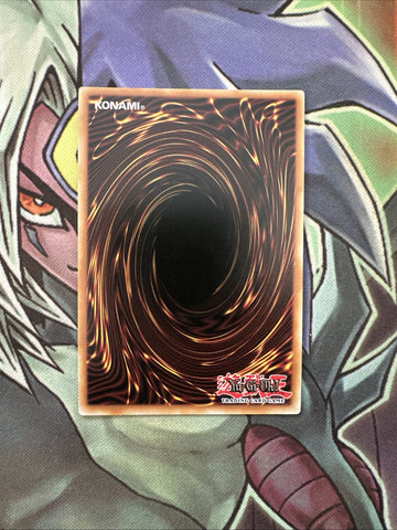 MP15-EN054 Escalation Of The Monarchs Super Rare 1st Edition NM Yugioh Card (back)