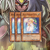 SD6-EN013 x3 White Magician Pikeru Common Excellent Condition Yugioh