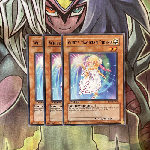 SD6-EN013 x3 White Magician Pikeru Common Excellent Condition Yugioh