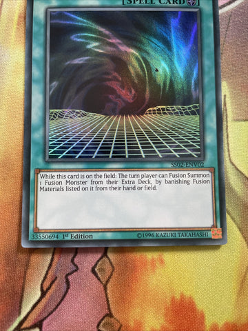 Yugioh Card SS02-ENV02 Fusion Gate Ultra Rare 1st Edition Near Mint (back)
