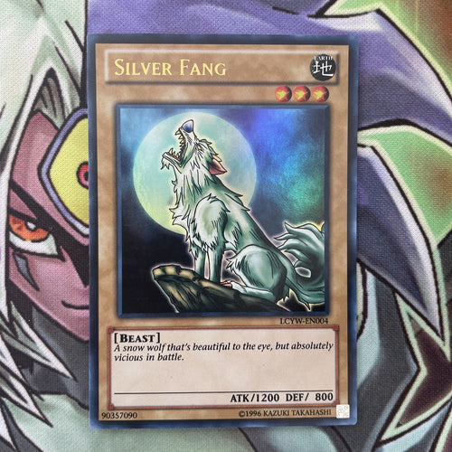 LCYW-EN004 Silver Fang Ultra Rare UNL Edition Near Mint Yugioh Card