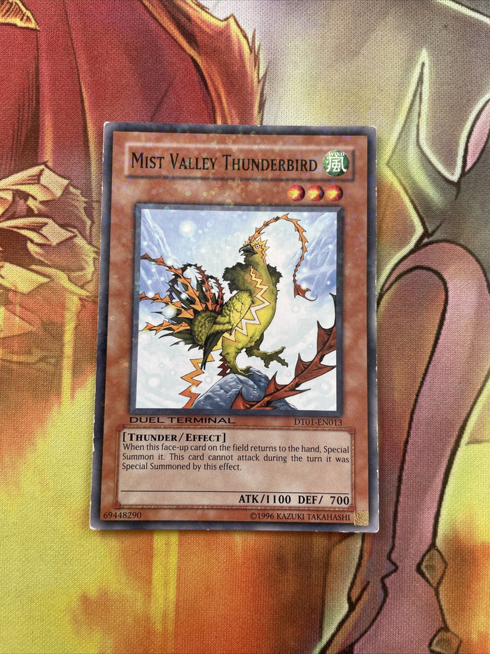DT01-EN013 YUGIOH Mist Valley Thunderbird Duel Terminal Normal Parallel Rare