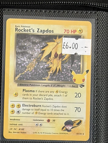 Pokemon Card Rocket's Zapdos Celebrations Classic Collection Holo Rare 15/132 LP