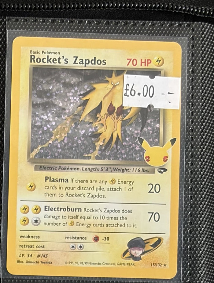 Pokemon Card Rocket's Zapdos Celebrations Classic Collection Holo Rare 15/132 LP
