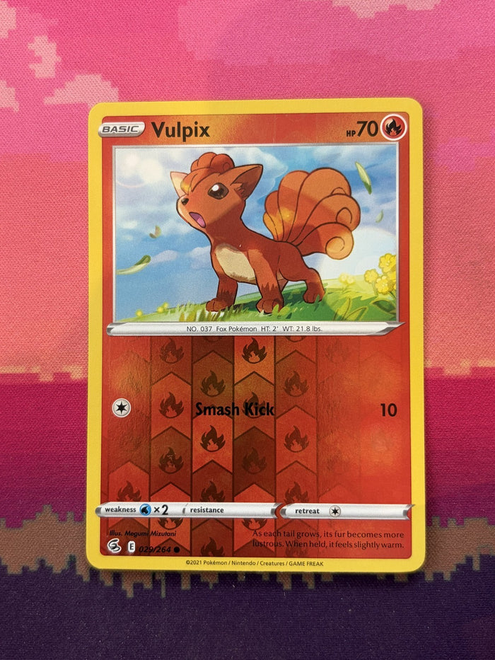 Pokemon Card Vulpix Fusion Strike Reverse Holo 029/264 Near Mint